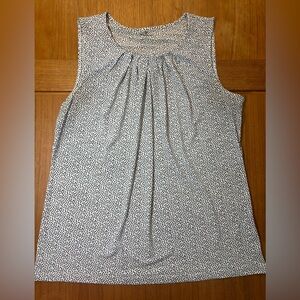 Worthington Black and White Sleeveless Blouse